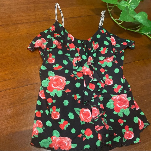 Black floral top with silver chain straps size XL - Picture 2 of 6